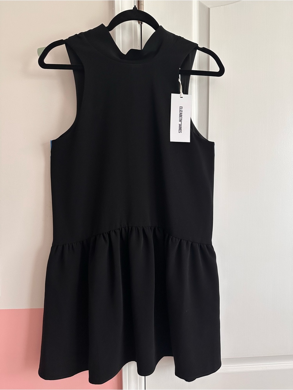 Elizabeth and James Black Sleeveless Drop-Waist Dress, Small